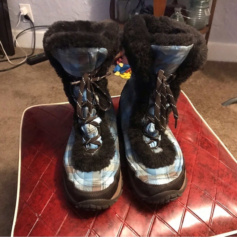 Youths The North Face Filles winter boots size 6 Excellent condition